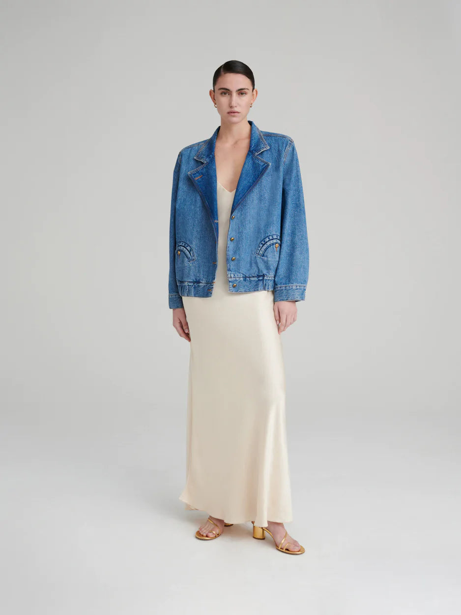 Nariida Cleo Bomber