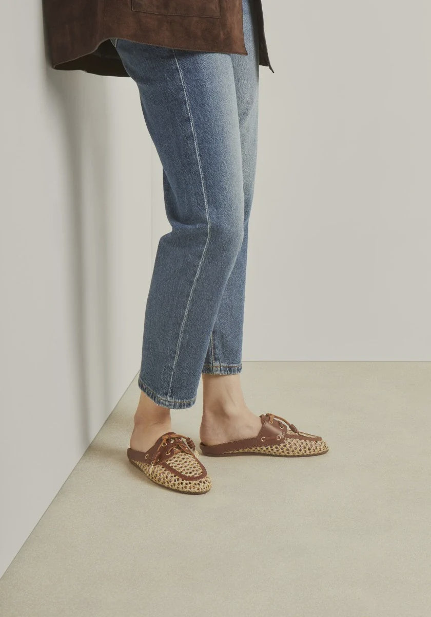Naveta Sandal