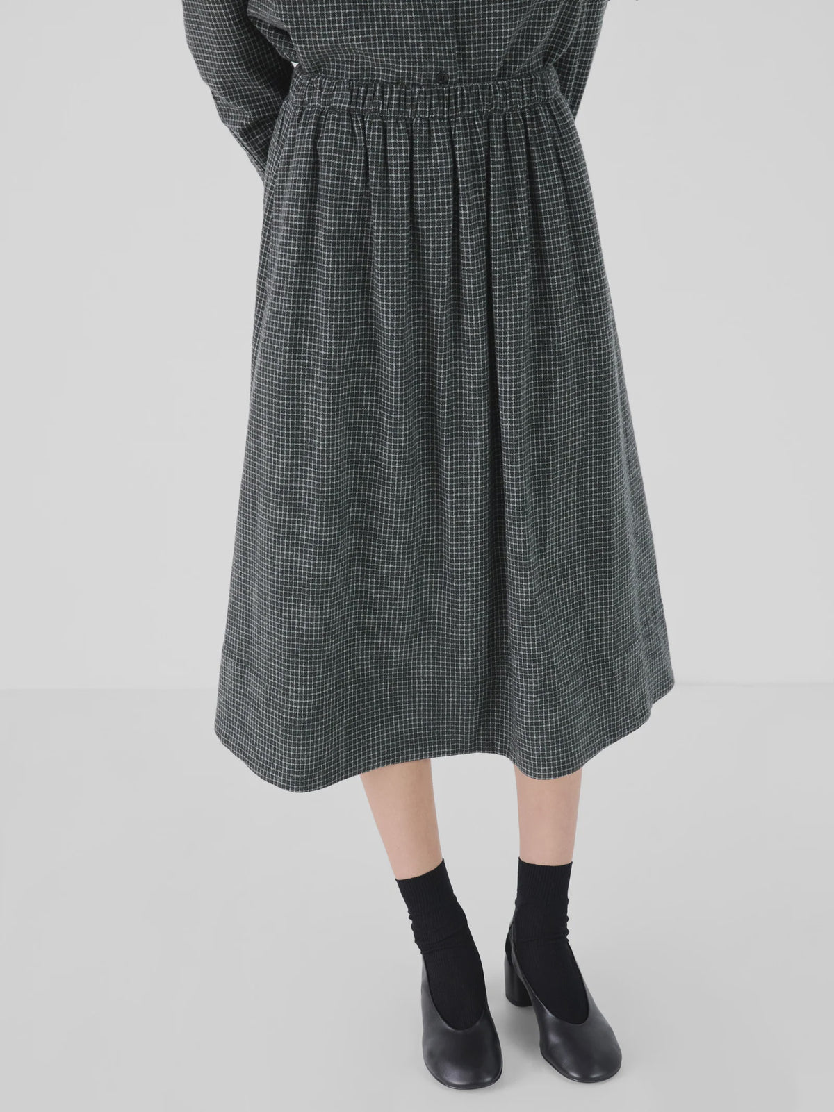 W27/600U Elizabeth Skirt