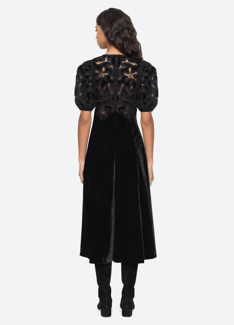 Alice Embroidery Velvet Dress